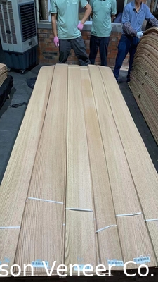 Rood eiken hout veneer Quercus 0,5 mm paneel Klasse AA in voorraad 100.000 m2