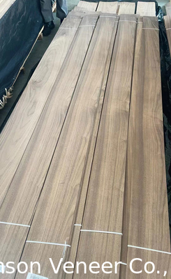 Slice Cut American Walnut Veneer Natuurlijke A Grade Dikke 2mm vloerdeur
