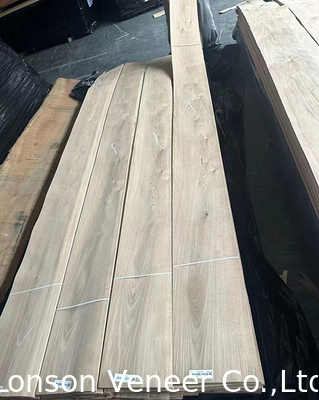0.5mm Knotty Grade White Oak Wood Veneer voor Retro-stijl meubel deur